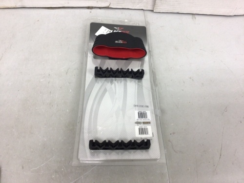 Blackout Arrow Quiver - Lot 261