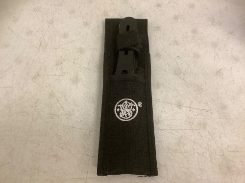 Set of Throwing Knives, E-Commerce Return - Lot 380