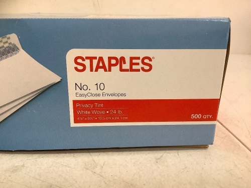 Box of Staples No. 10 EasyClose Envelopes, Appears new - Lot 437