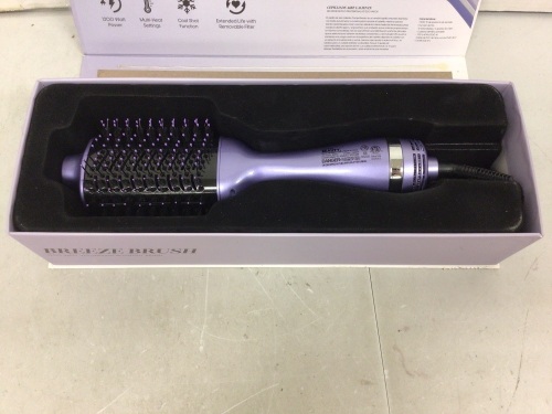 Volumizing Blowout Breeze Brush, E-Comm Return - Lot 501