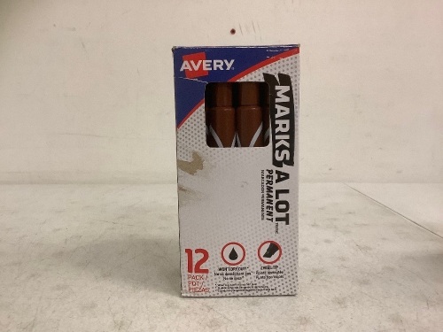 Avery Permanent Markers, Appears New - Lot 586