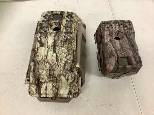 Lot of (2) Trail Cameras, Untested, E-Commerce Return - Lot 654