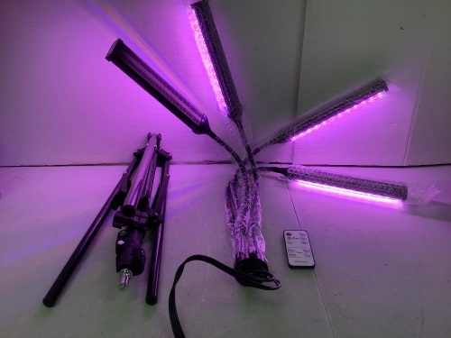LED Plant Grow Lamp, Works, Appears New - Lot 714