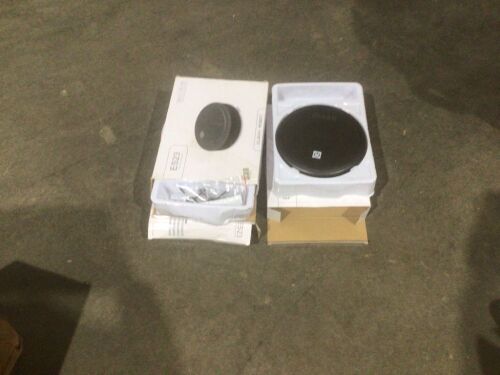 Lot of (3) Robot Vacuums - Lot 397
