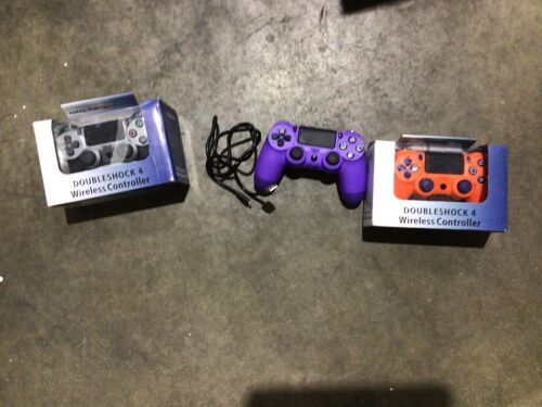 Lot of (3) Wireless Controllers for PS4 - Lot 400