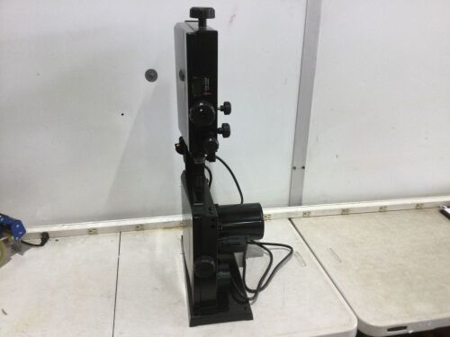 WEN 3959T 2.5-Amp 9-Inch Benchtop Band Saw - Lot 604