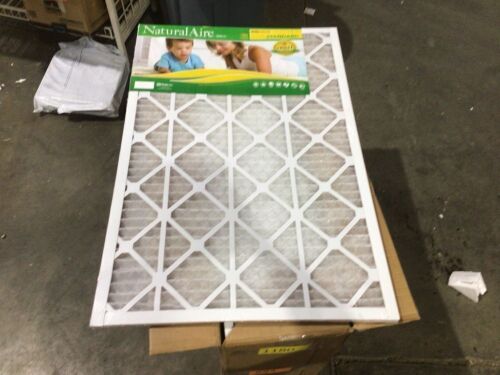 Lot of (12) NaturalAire Air Filters - Lot 884