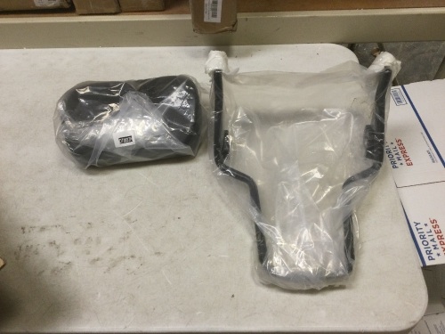 Passenger Sissy Bar Backrest For Harley Touring Electra Glide FLHT 1997-2019. Appears New - Lot 115