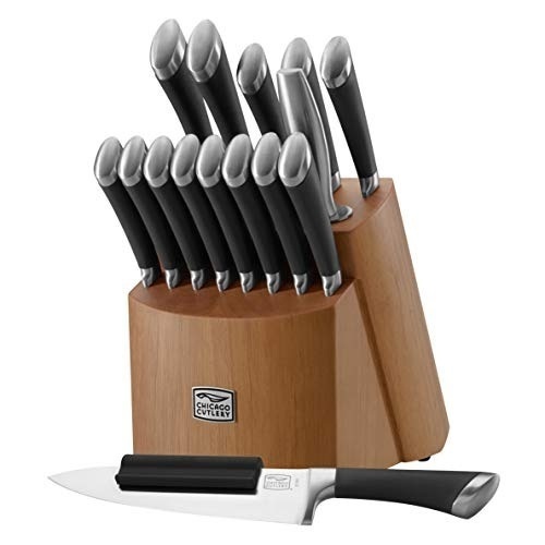 Chicago Cutlery Fusion 17 Piece Knife Block Set - Appears New - Lot 117