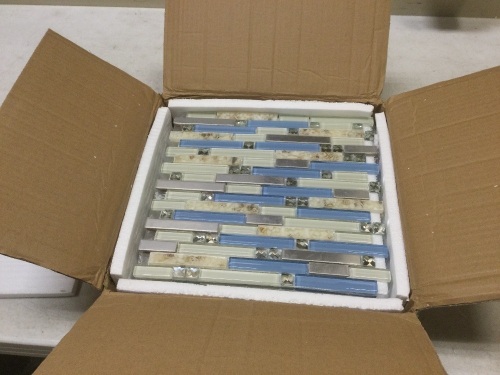 Case of (5) 12" x 12" Mosaic Tiles. Very Nice - Lot 308