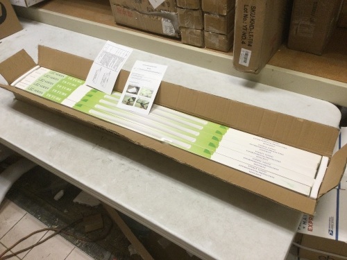 10-Pack of 4 ft. LED T8 Tubes. Appears New - Lot 405