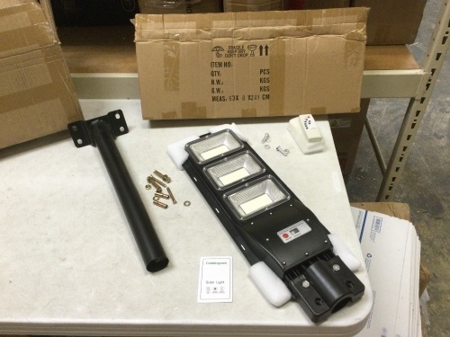 Solar Street Lamp with Mounting Pole. Appears New - Lot 505