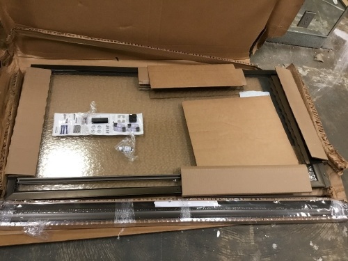 Basco Shower Enclosure, Details Unknown - E-Comm Return, Appears New - Lot 507