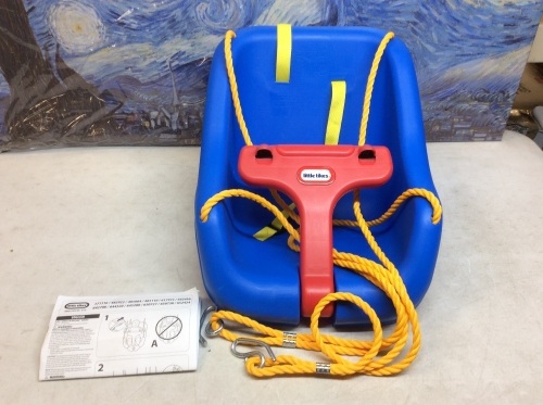 Little Tikes 2-in-1 Snug 'n Secure Swing - Appears New  - Lot 709