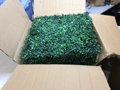 Artificial Hedge Panels, 6 Pcs - Appears New  - Lot 717