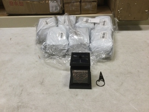 Lot of (8) New Mini Solar Hanging Lamps - Lot 826
