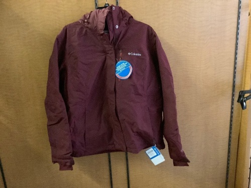Columbia Alpine Action OH Jacket, Women's XL, Appears New - Lot 31