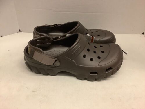 Crocs Men's 10, Appears New - Lot 101