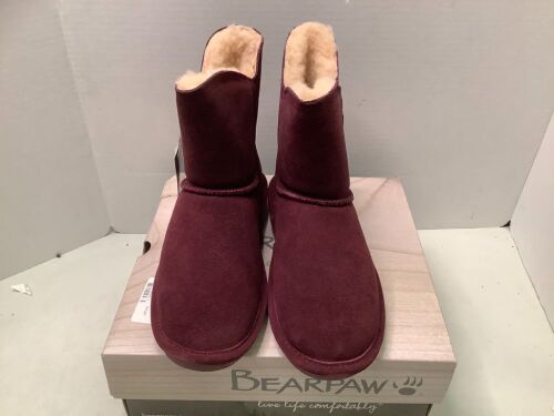 Bearpaw Rosie Youth Boots, 5, Appears New - Lot 160