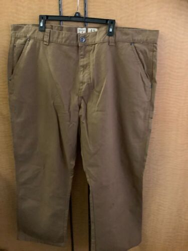 Red Head Men's Pants, 48x32, Appears New - Lot 177