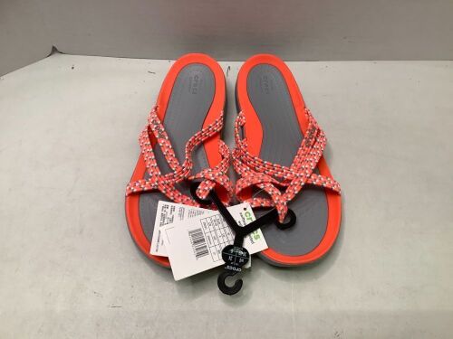 Crocs, Swiftwater Braided Women's 8, Appears New - Lot 186