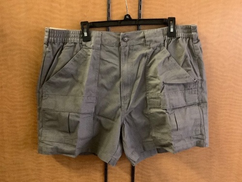Red Head Men's Shorts, 40, Appears New - Lot 308