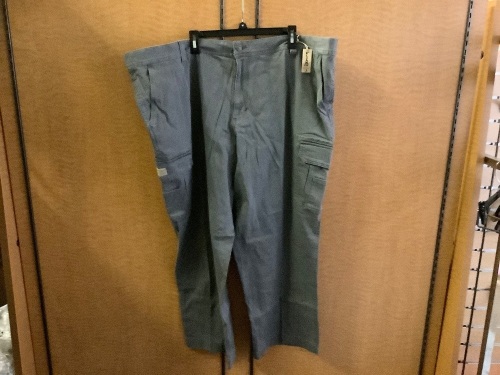 Red Head Men's Pants, 52x30, Appears New - Lot 318