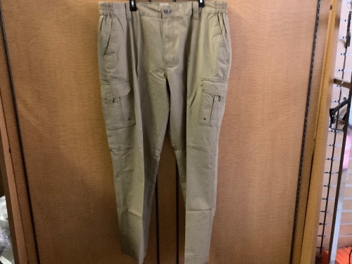 Red Head Men's Pants, 44x34, Appears New - Lot 319