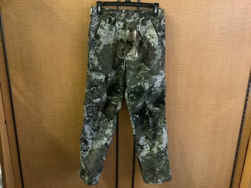 Red Head Silent Hide Youth Pant, XLarge, Appears New - Lot 333