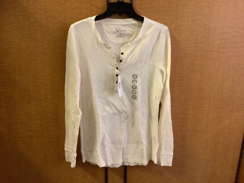 Natural Reflections Women's Thermal, Medium, Appears New - Lot 336