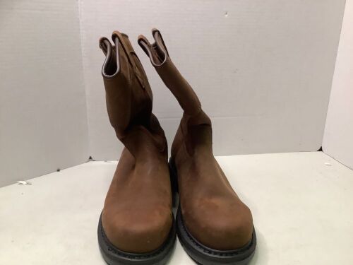 Carhartt Men's Work Boots, 9.5, Ecommerce Return - Lot 426