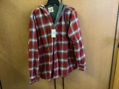 Red Head Men's Large Flannel, Appears New - Lot 449