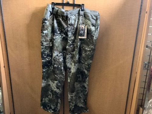 Red Head Explorer Pant, 2XL, Appears New - Lot 505
