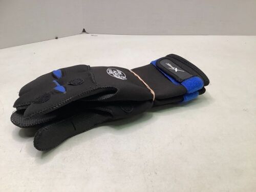 XPS Neoprene Gloves, Large, Appears New - Lot 509