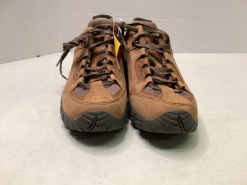 Vasque Men's Shoes, 9, Ecommerce Return  - Lot 575