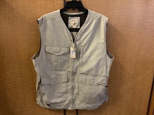 Red Head Men's Work Vest, Large, Appears New - Lot 591