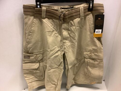 Lee Men's Shorts, 33, Appears New - Lot 594