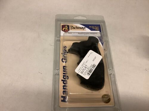 Pachmayr handgun Grip, S&W "J" Square Frame Revolver, Appears New - Lot 603