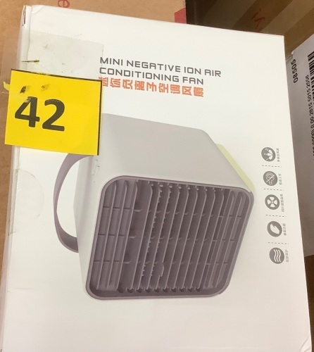 Mini Negative Ion Air Conditioning Fan - Lot 42
