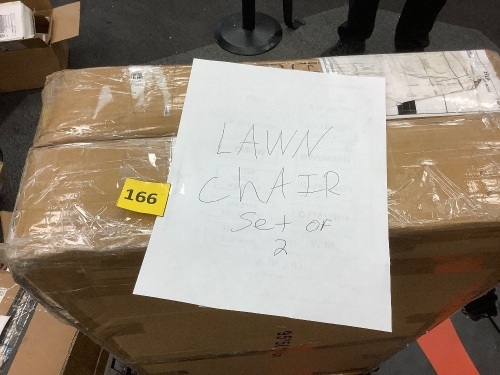 Set of 2 Lawn Chairs - Lot 166