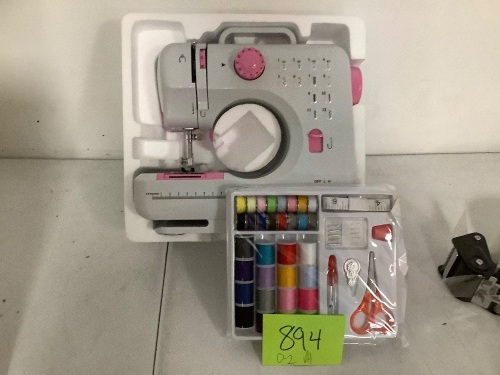 6V Portable Foot Pedal Sewing Machine w/ 12 Stitch Patterns - Lot 894