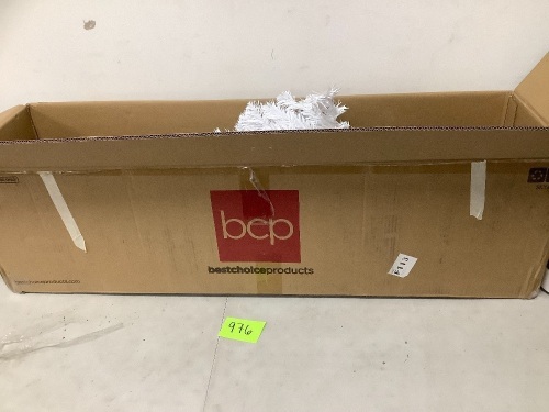 Small White Christmas Tree - Lot 976