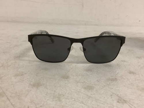 Carfia Sunglasses, Appears new - Lot 31