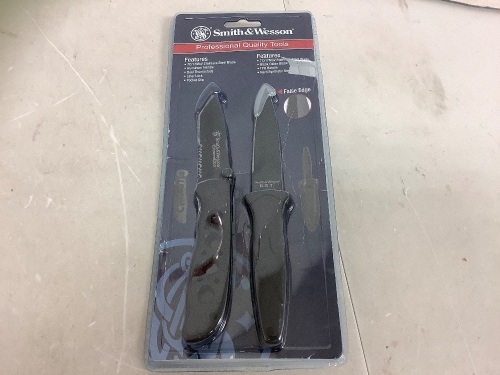 Smith & Wesson Knives, E-Commerce Return - Lot 119