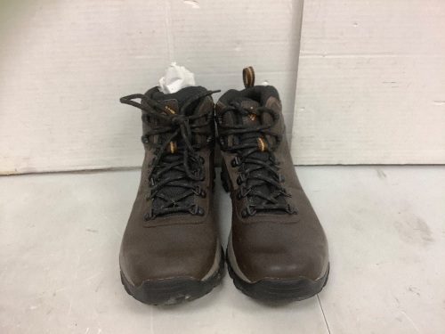 Columbia Mens Boots, 8, E-Commerce Return - Lot 121