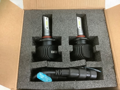 Beamtech LED Bulbs, Appears New - Lot 244