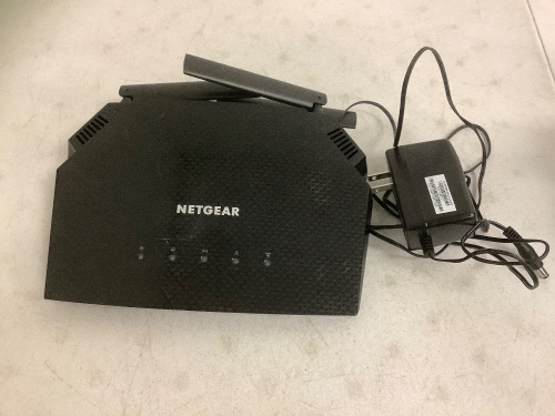 NetGear Wifi Router, Powers Up, E-Commerce Return - Lot 287