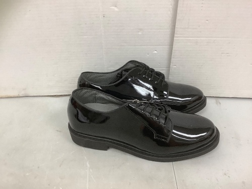 Men's Shoes, 11W, Appears New - Lot 372