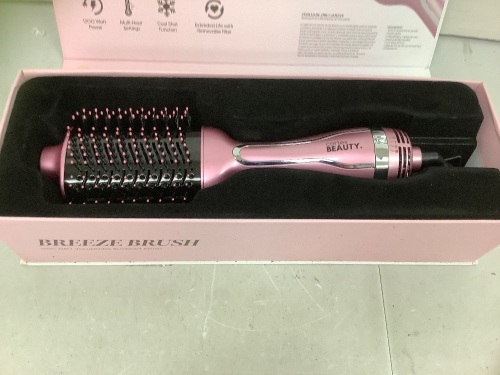 Volumizing Blowout Breeze Brush, Appears New - Lot 388