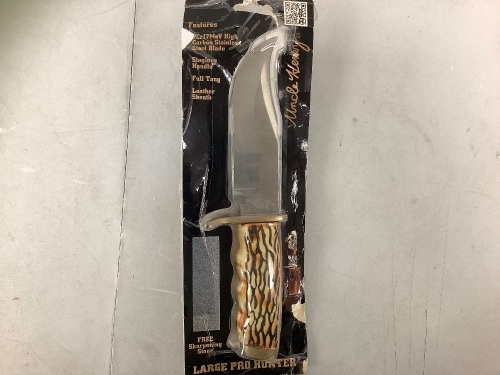 Knife & Sheath, Appears New - Lot 543